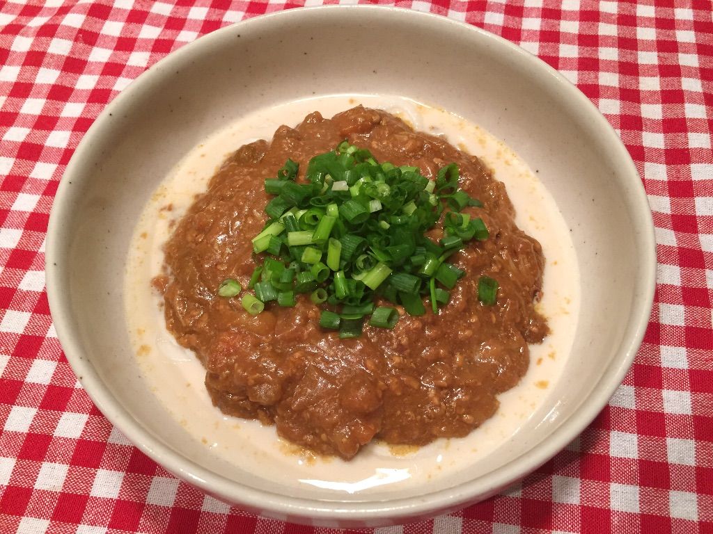 ２日目は豆乳ドライカレーうどん 豚ロース肉のポン酢ネギ焼き