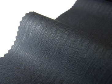 パーティスーツ、ポケットチーフの栄えるアリストン生地