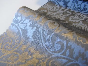 パーティスーツ、ポケットチーフの栄えるアリストン生地