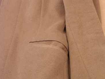 腰ポケット フラップ