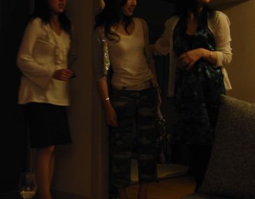 ホームパーティ服装