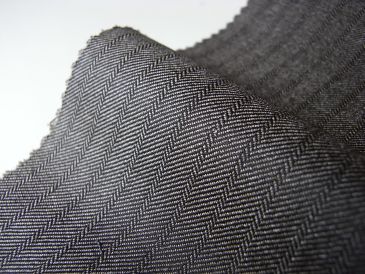 パーティスーツ、ポケットチーフの栄えの生地