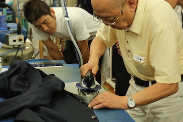 �����ĤΥ�゚�쥹