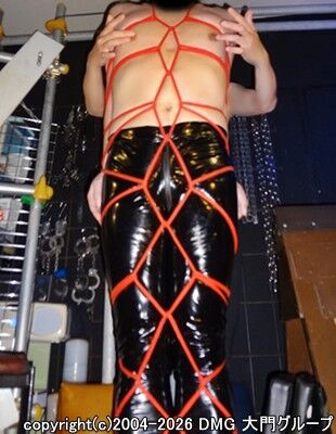 柱に縛り付けられたエナメルフェチ【DMG大門 Essence\'s Ｓ ブログ】