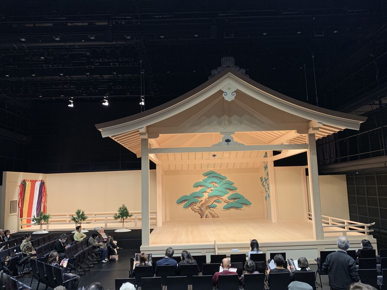 高崎芸術劇場の建物を見て 箏曲家 鈴木創 公式ブログ ことはじめ