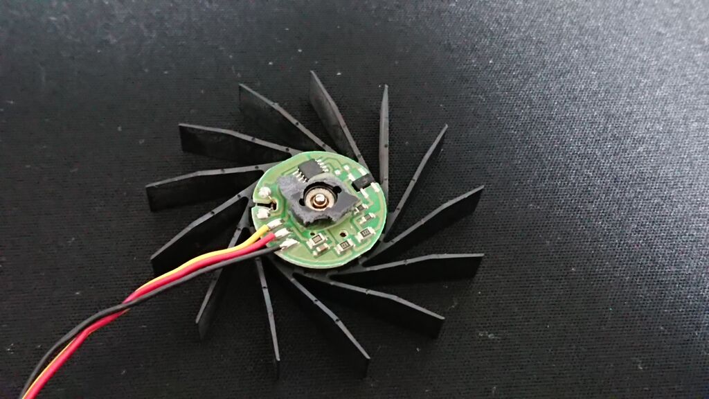 ノートpcのcpuファンが常時フル回転 解決方法は見落としがちなあのパーツ U J D