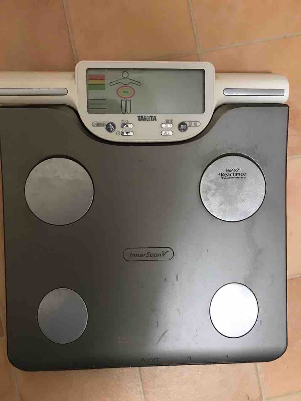 タニタの体脂肪計の体内年齢 サブ3ランナーdaiのエージレコード挑戦日記 タニタの体脂肪計の体内年齢 サブ3ランナーdaiのエージレコード挑戦日記