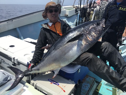 9A57E98C-2F3B-48A5-9C9D-D142449ADCBB