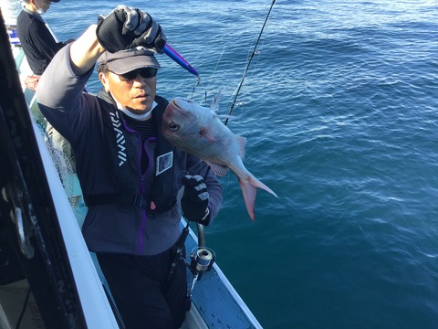 C7220CF6-DA9E-4371-9293-14401CEDD3CE