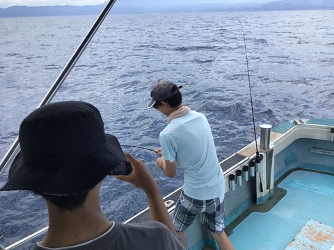 F5C93558-283F-4DBE-952E-64334A406559