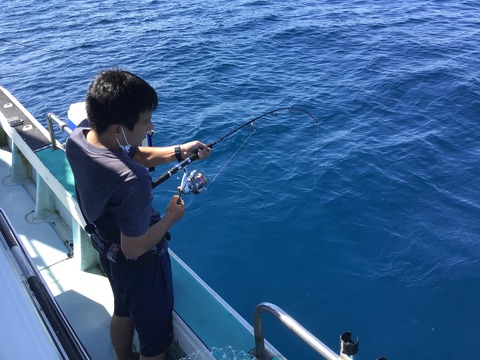 ECFE3E45-2B57-4468-BB50-A35F7B8B5F4D