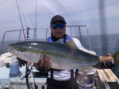 E22CC40E-CF33-4A74-926A-FAD392F5A7B9