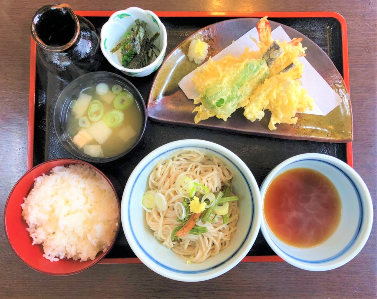 函館湯川 まつ膳の天ぷらセット 肉丼もおいしそうだったけど はこある 函館のグルメ情報など