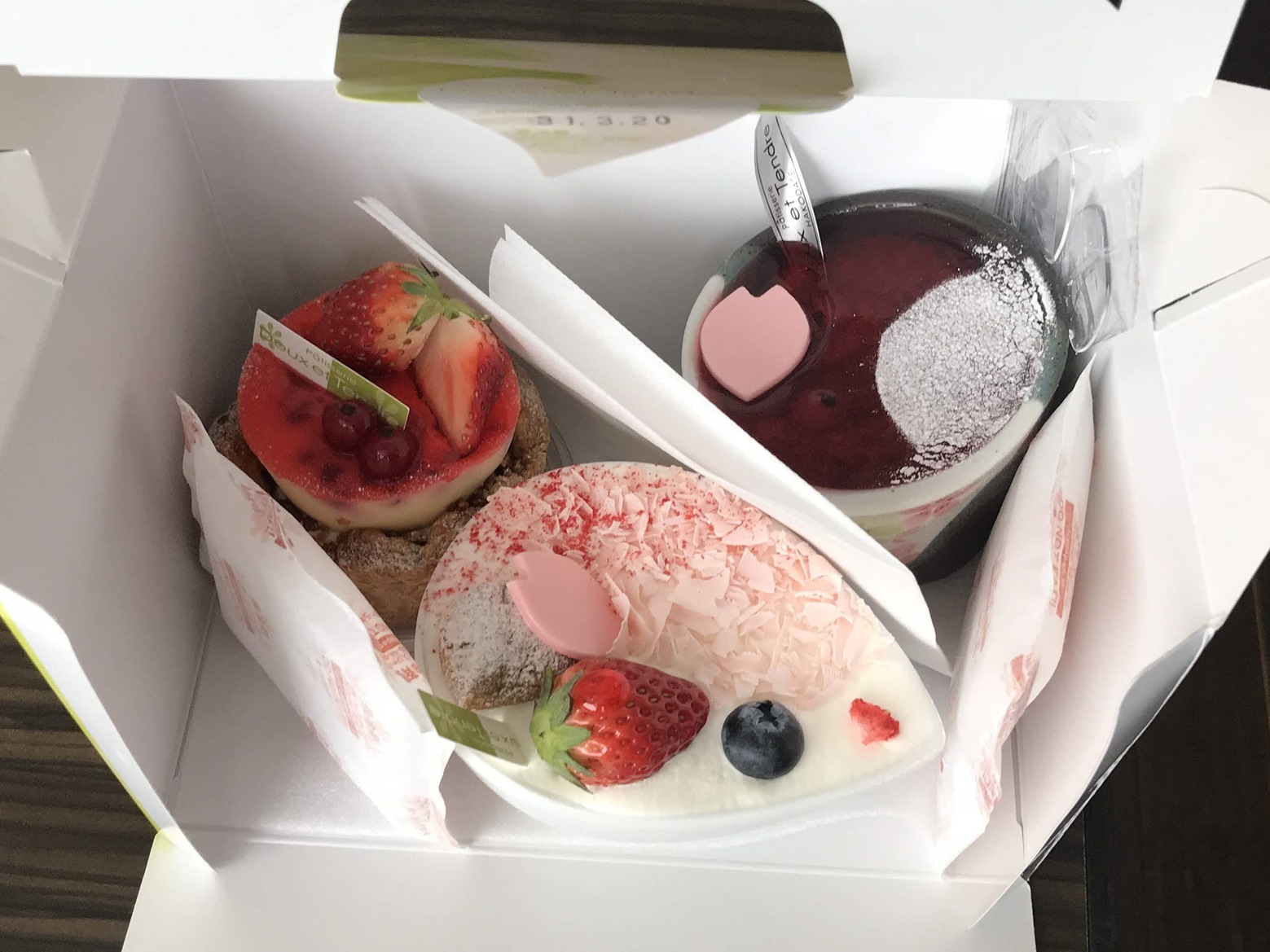 パティスリー ドゥ エ タンドゥル 函館花園店のケーキを 函館の飲み食い日記 Powered By ライブドアブログ