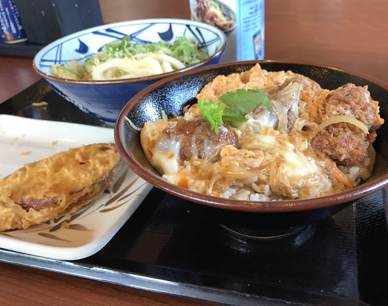 丸亀製麺でカツ丼を提供開始 いいじゃないですか 函館の飲み食い日記 Powered By ライブドアブログ