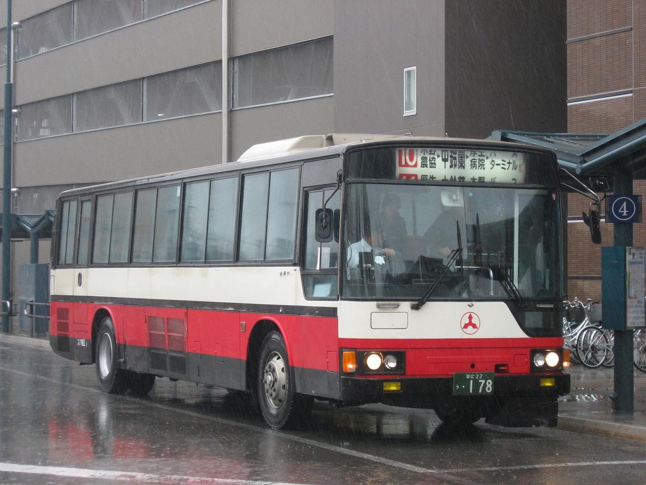 バス 拓殖