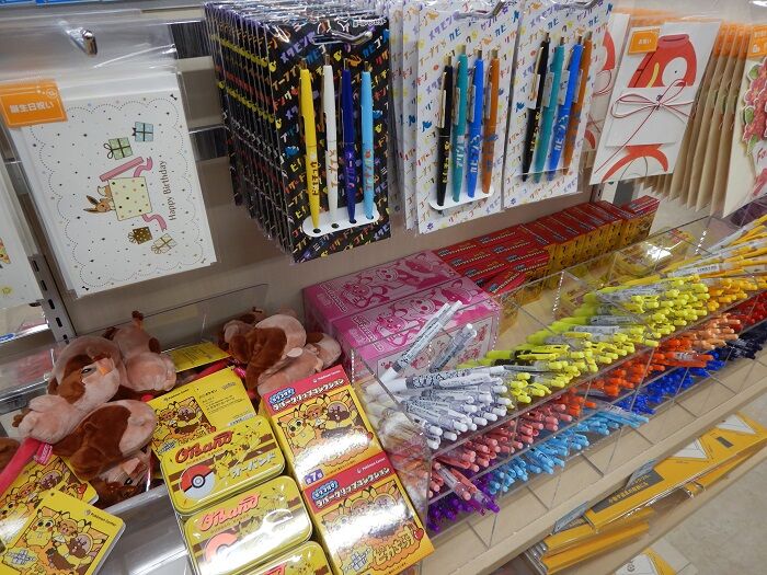 丸井今井函館店 ポケモンセンター出張所 キョダイマックスマホイップメタルチャーム770円 函館無限1up