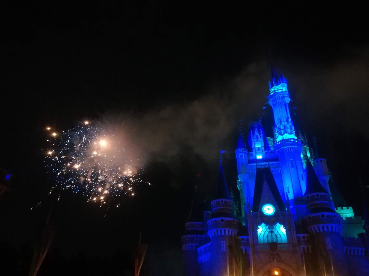 ディズニー 花火 12月から復活 ディズニー ライト ザ ナイト Asama ディズニー 花火 12月から復活 ディズニー ライト ザ ナイト Asama