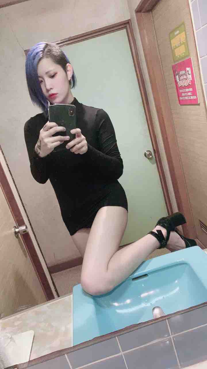 SM女王様聖水黄金画像