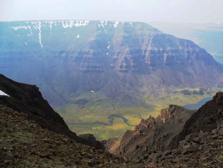 世界の山 ウェブで放浪 その12 シベリア連邦管区3 プトラナ高原 白山神駈道の風露草 白山神駈道の風露草 かみかけみちのふうろそう