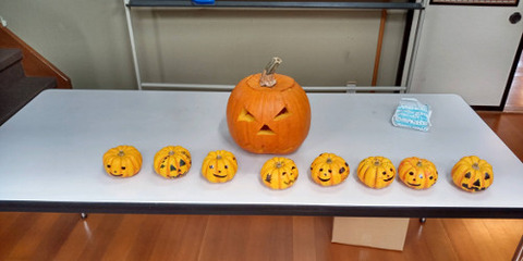 pumkin and mini pukin