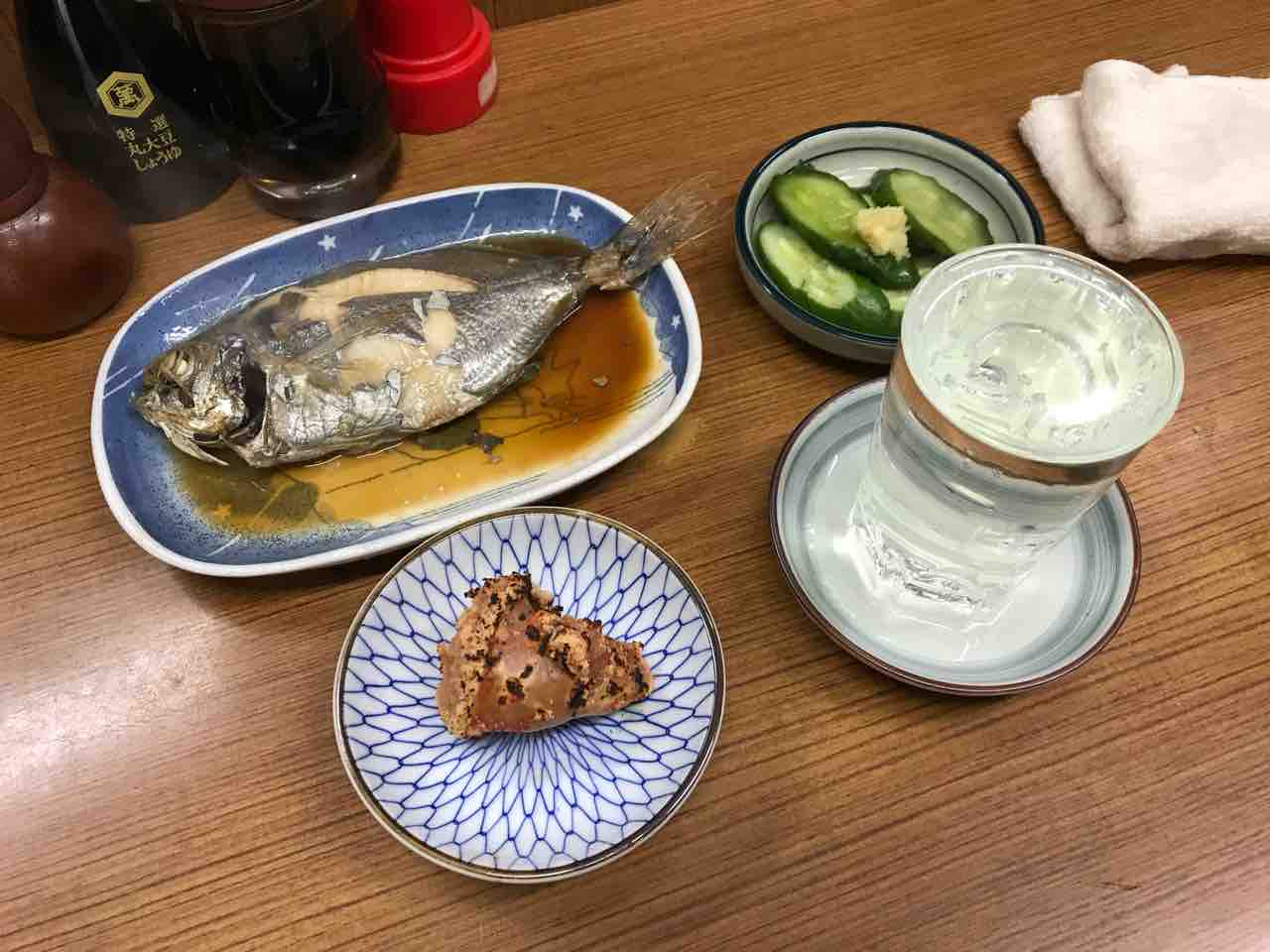 市場でシズの煮付け 明太子炙り 胡瓜の漬物 カキフライ 魚源食堂 柳橋中央市場 愛知県名古屋市中村区名駅 Red List Restaurant 市場でシズの煮付け 明太子炙り 胡瓜の漬物 カキフライ 魚源食堂 柳橋中央市場 愛知県名古屋市中村区名駅 Red List Restaurant