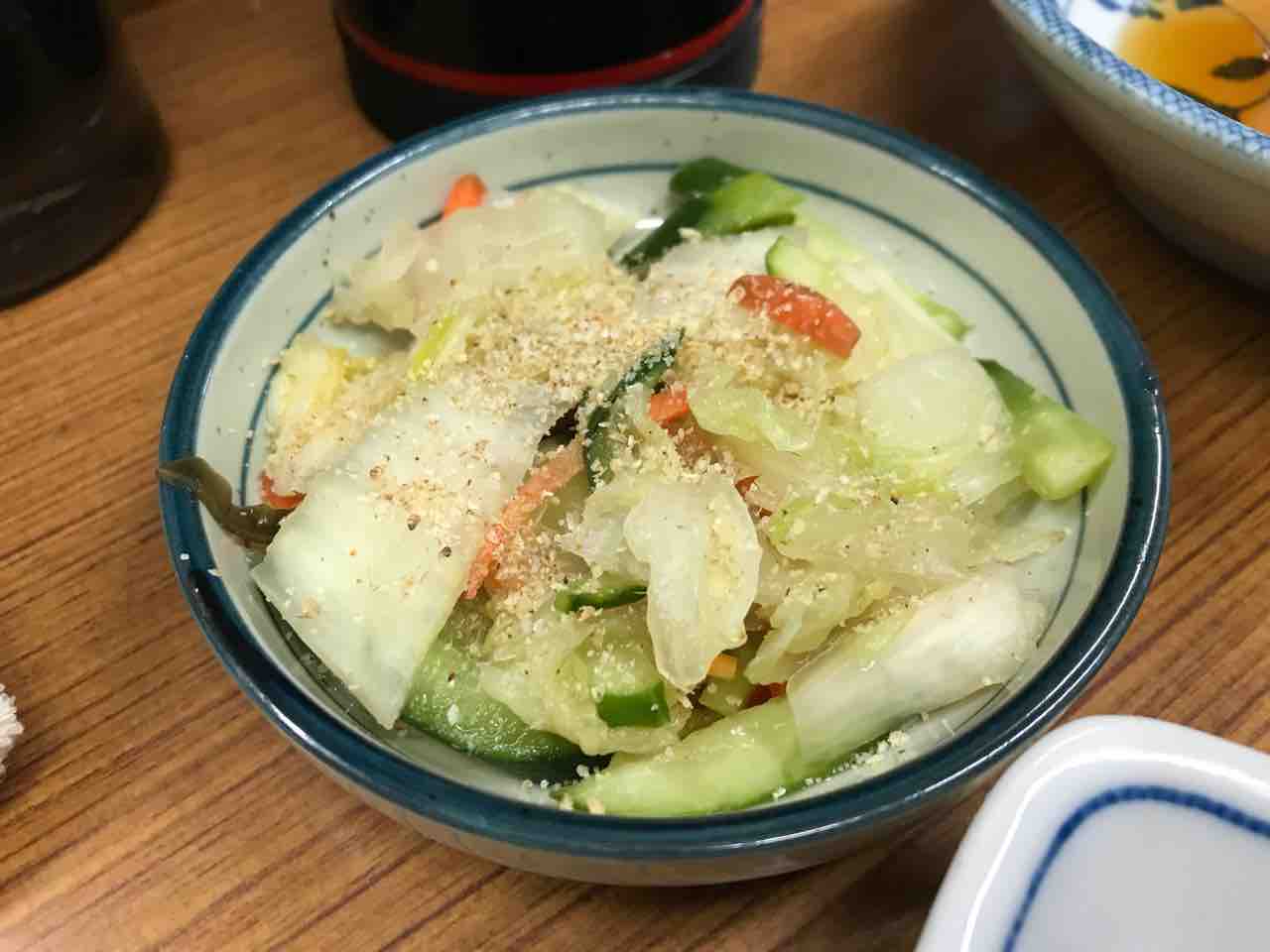 市場でカマスの開き 白菜の漬け物 ししゃも焼き 牡蠣フライカレー らっきょ 魚源食堂 柳橋中央市場 愛知県名古屋市中村区名駅 Red List Restaurant 市場でカマスの開き 白菜の漬け物 ししゃも焼き 牡蠣フライカレー らっきょ 魚源食堂 柳橋中央市場 愛知県名古屋市中村区名駅 Red List Restaurant