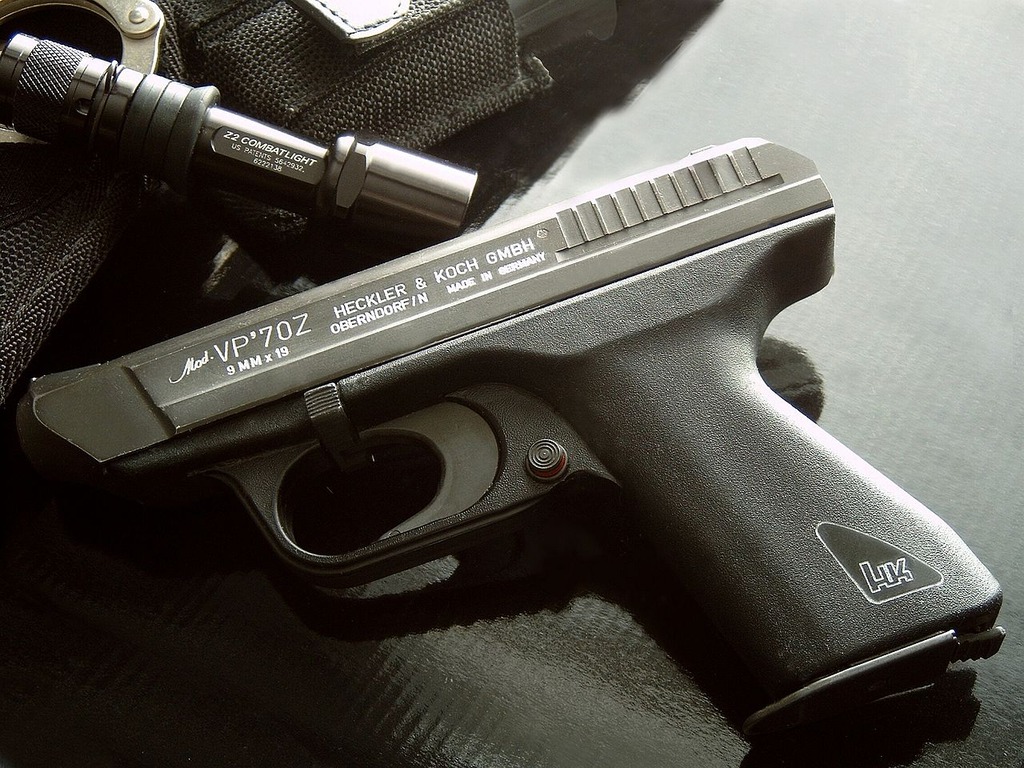 VP70