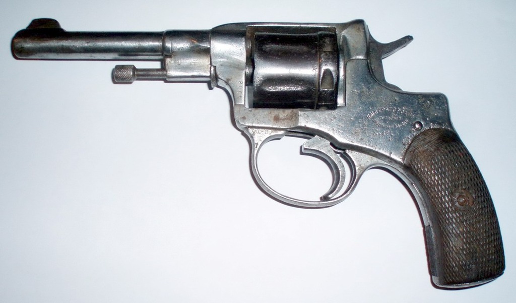 02_ナガンM1895