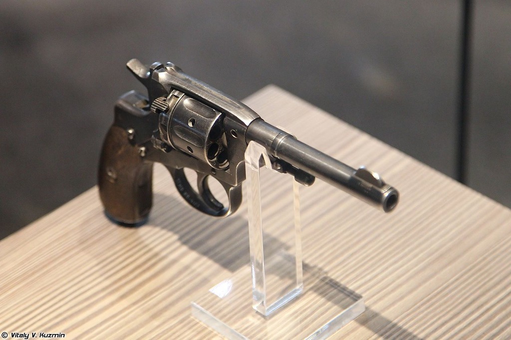 03_ナガンM1895