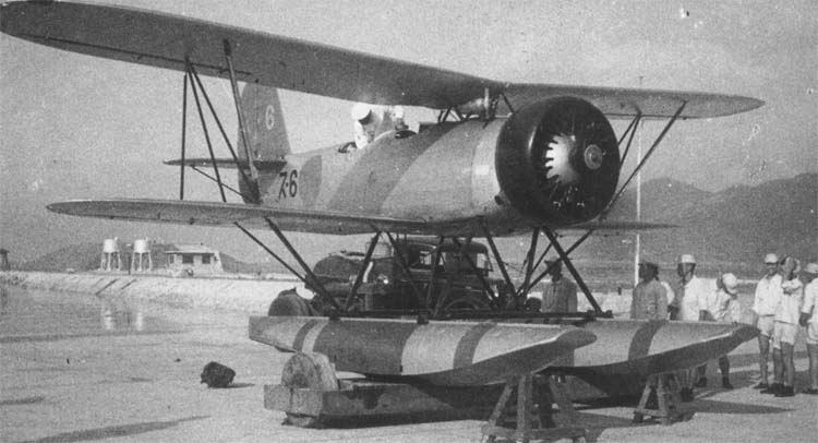 01_九六式小型水上機