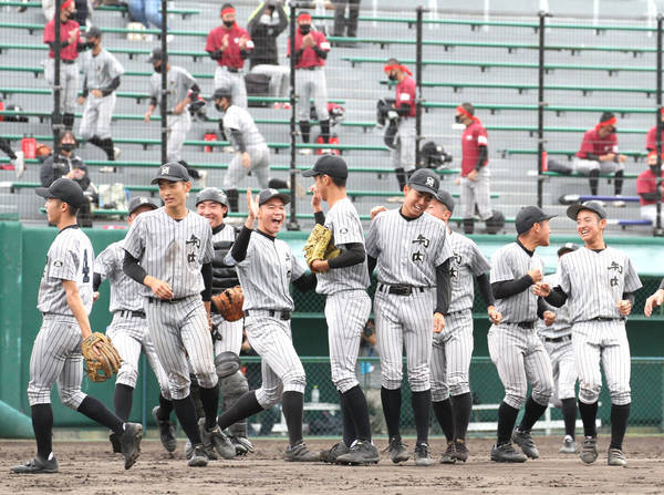 高校野球 秋季北海道大会 知内 北海 旭川実 武修館 が 4強 野球場へ行こう 野球全般 高校野球 秋季北海道大会 知内 北海 旭川実 武修館 が 4強 野球場へ行こう 野球全般
