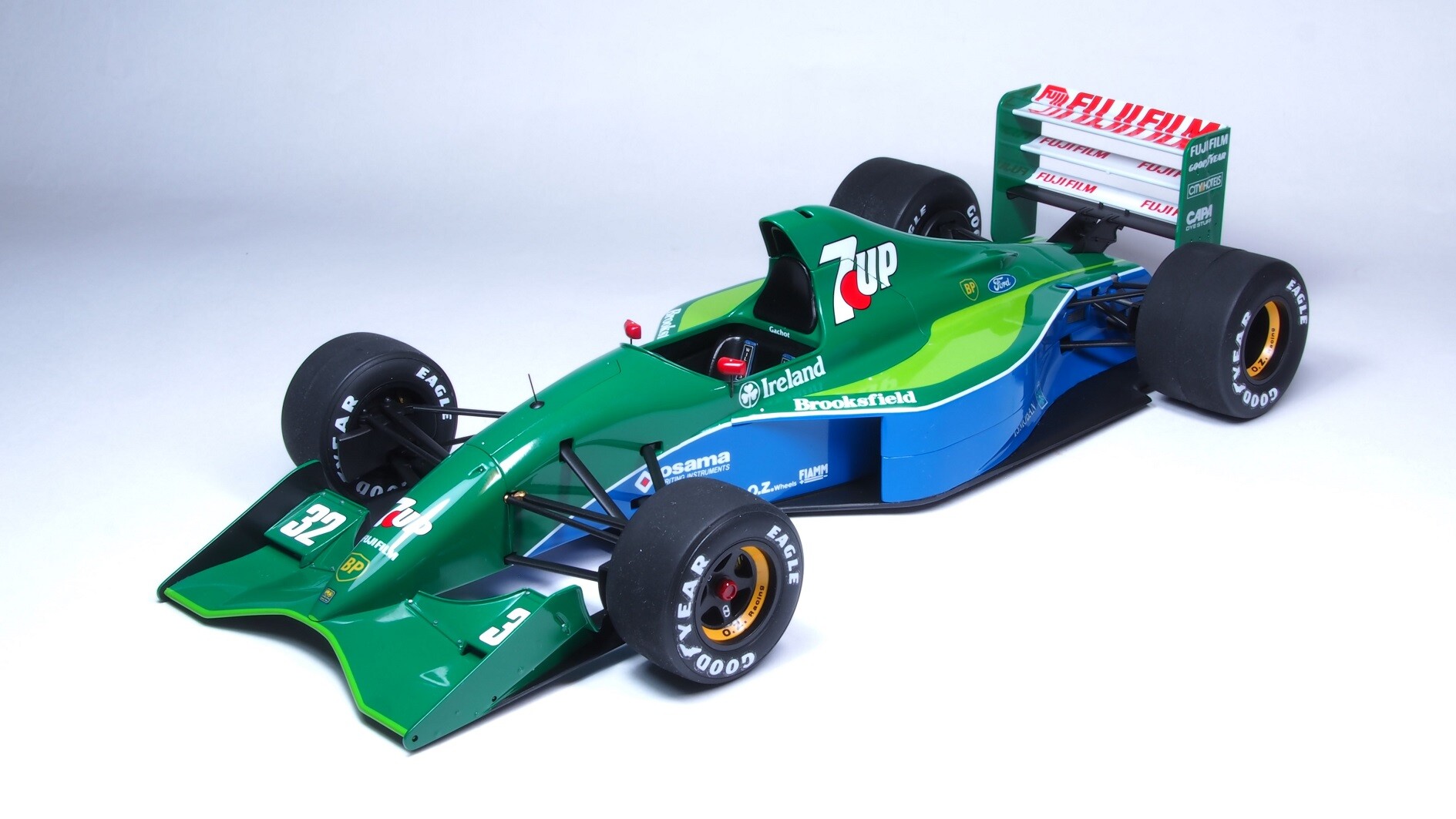 希少レア タミヤ ジョーダン 191タミヤ ラジコン 7upジャンク品 - メルカリ