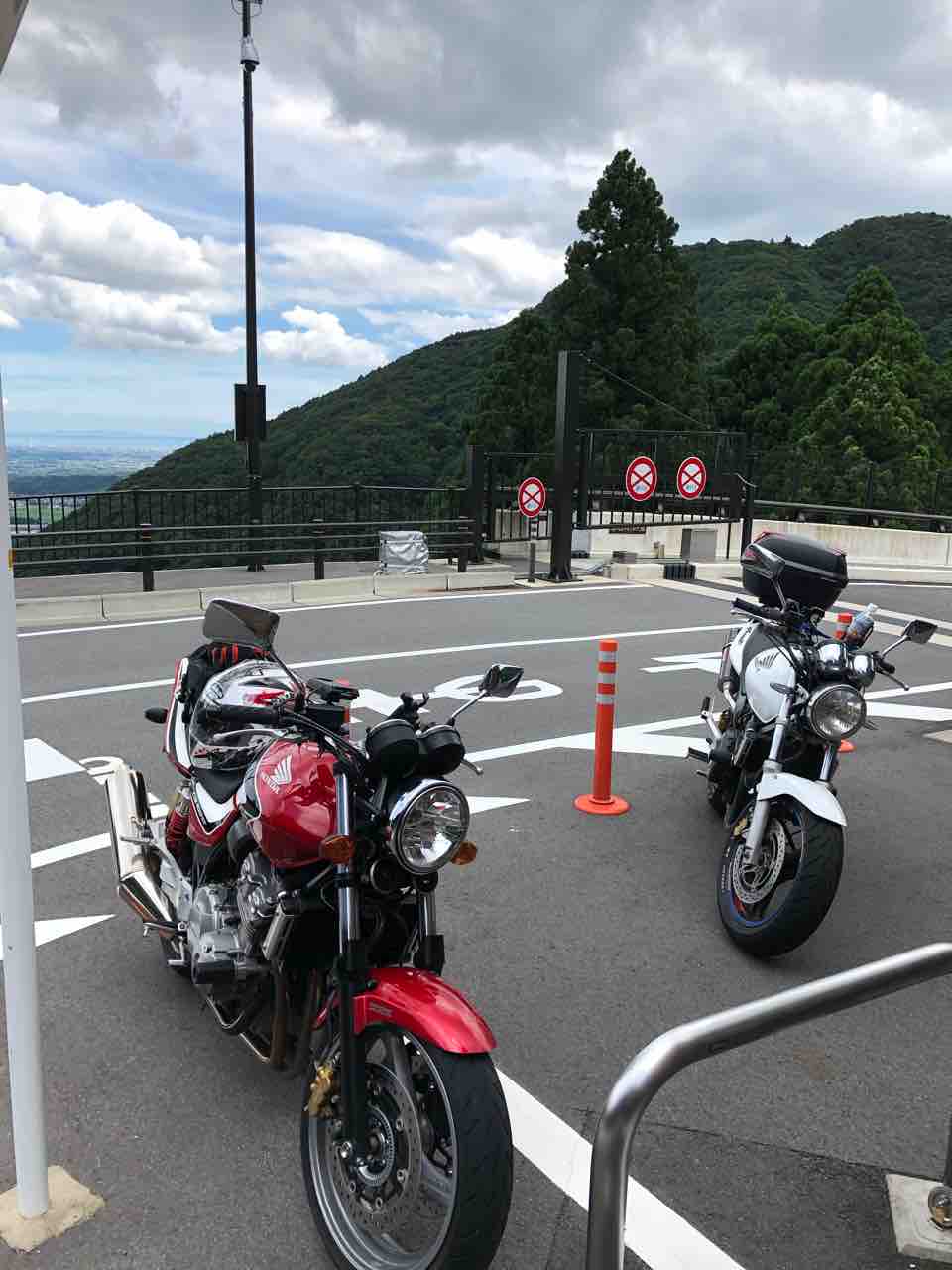 鈴鹿スカイライン バイク時々仏像