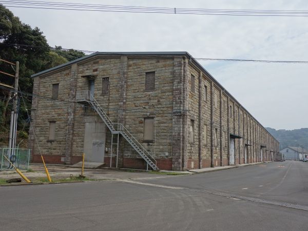 日本海軍　佐世保軍需部 佐世保海軍軍需部/奄美大島]大島支庫(水溜) | はるさんの戦跡巡礼記