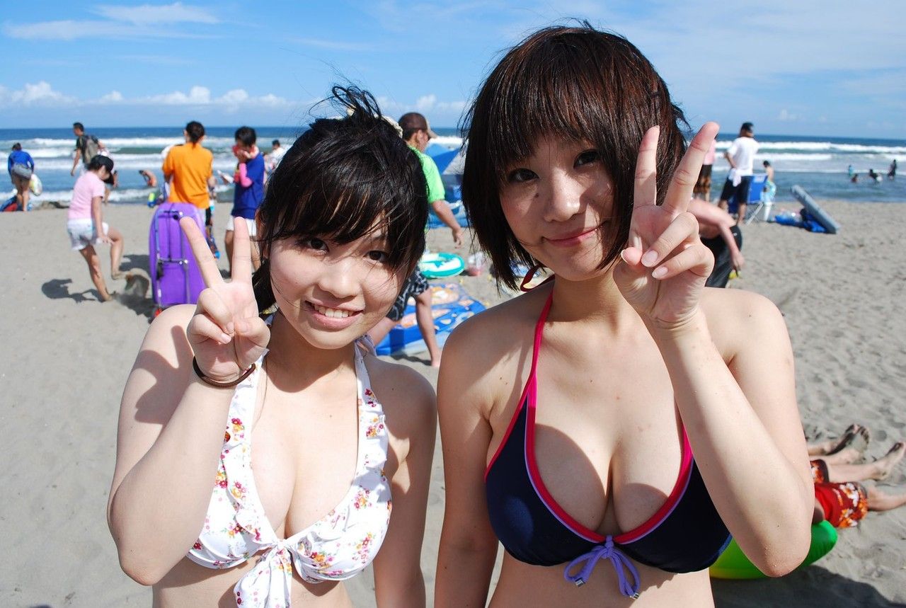 そそる　集合写真　パンチラ　素人 素人水着写真がネタになる : 妄想ズリネタ
