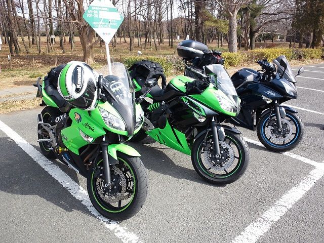 NINJA400R（実働） Kawasaki 400cc Showdown] A ride-by-ride between the ZX-4R and
