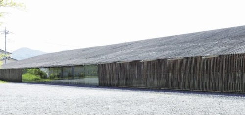 隈研吾さん　無能建築家であることがバレ始めアルミになる