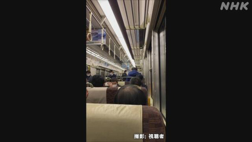 【地獄絵図】JR西日本による監禁失禁プレイの詳細が判明する…列車によってはドアを開ける事も拒否され、女性客は１つの車両に集まり簡易トイレで用を足す事に