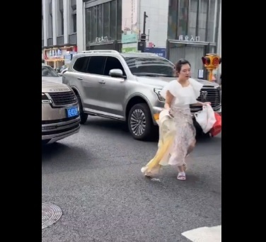 中国の当たり屋　レベルが違うｗｗｗｗｗｗｗｗｗｗｗ