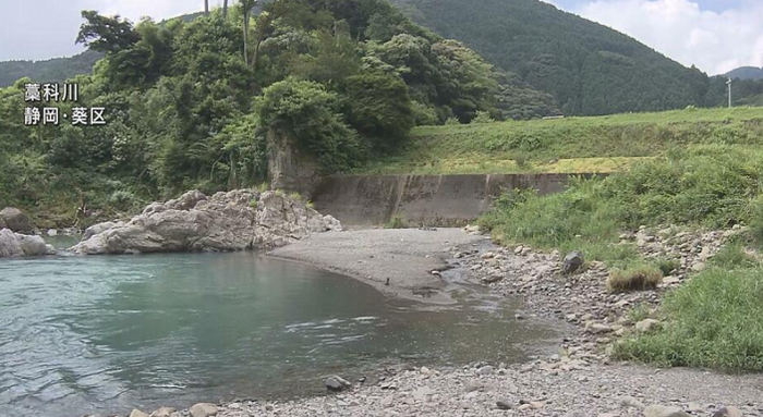 川