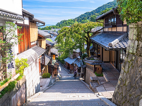 京都　中国人観光客が消えて浄化される　京都民「中国人だけ私の肌感で7割減しています」