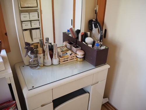 収納 鏡台の大掃除と引き出しの中 Happy Go Lucky 心地いい暮らしのコツ Powered By ライブドアブログ