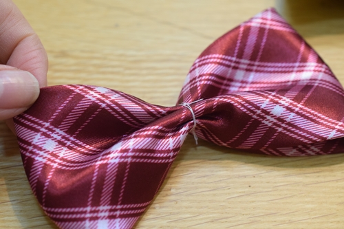 100均ネクタイが制服リボンに大変身 Eastboy風スクールリボンの作り方を紹介します Happy Go Lucky 心地いい暮らしのコツ Powered By ライブドアブログ