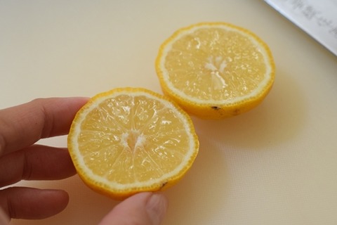 瑞々しい