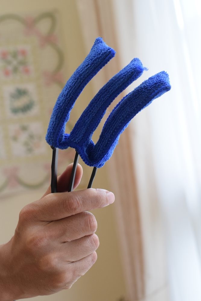 キャンドゥ ブラインドクリーナーでブラインド掃除が楽々 100円 Happy Go Lucky 心地いい暮らしのコツ Powered By ライブドアブログ