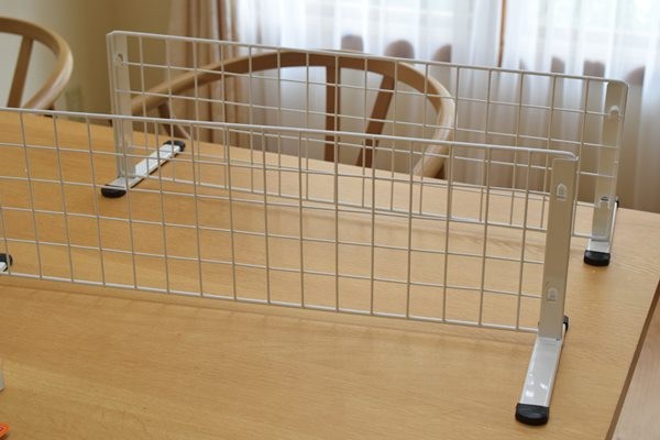 ダイソー 危ないからキッチンは進入禁止 ペットガードを作る 400円で Happy Go Lucky 心地いい暮らしのコツ Powered By ライブドアブログ