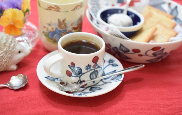 おままごとみたい】スコープ別注Arabia Runo エスプレッソカップでお茶