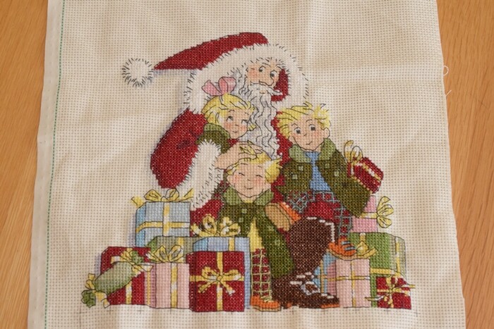 季節先取りすぎ！？】とっても可愛い「パリのみつごちゃん」のクロス