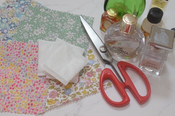 リバティのハギレを使って キャンディ型サシェ Sachets の作り方 Happy Go Lucky 2nd